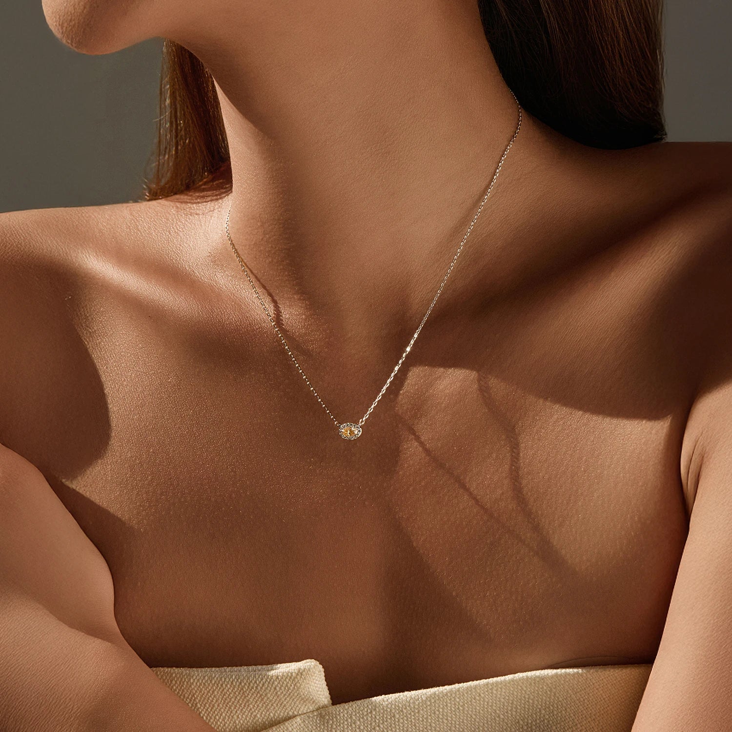 Elegant Halo Necklace